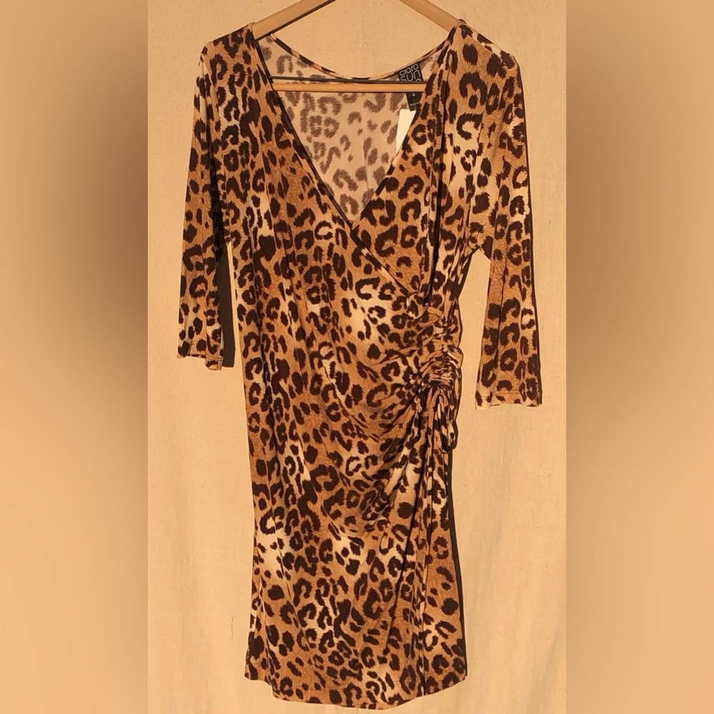 Designer label by Ciara Sun Woo, leopard bronze shirred side dress, NWT, size M